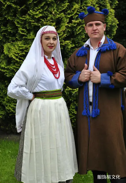 波兰民族服饰特点