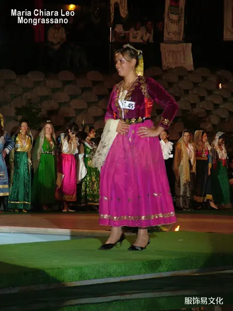 阿尔巴尼亚服饰