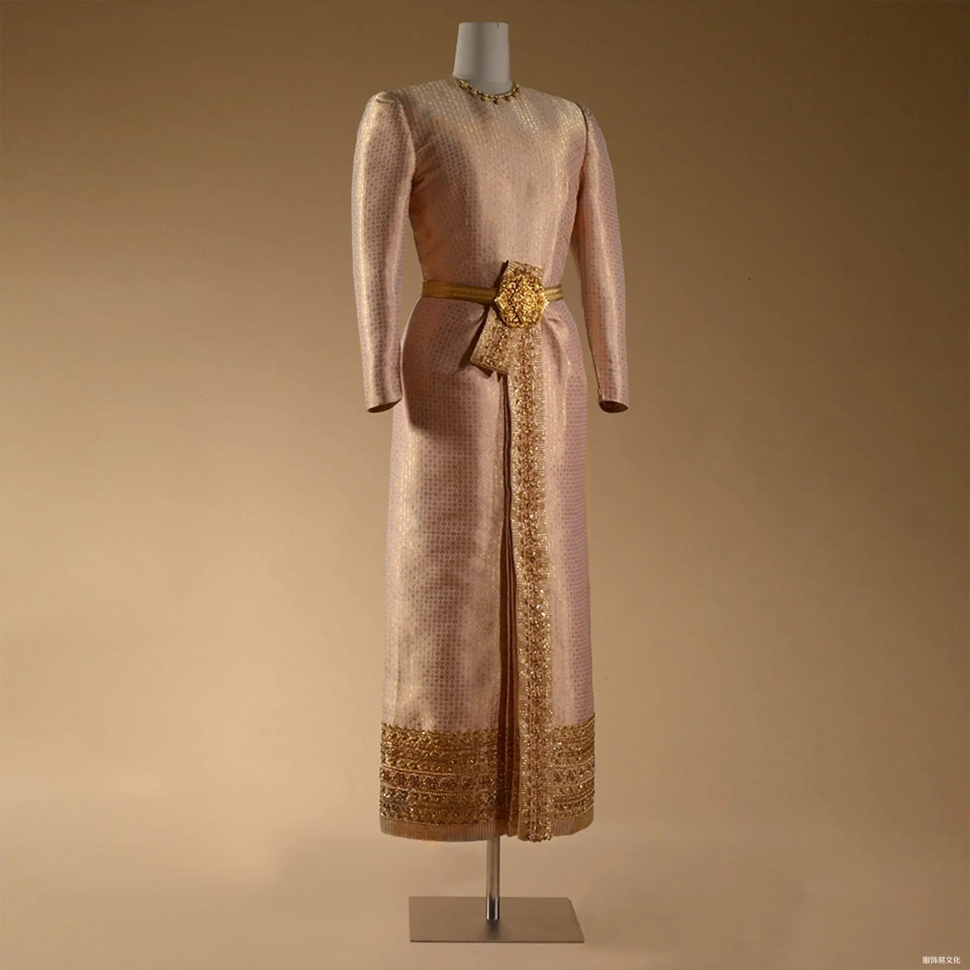 Chut Thai：泰国传统服饰的解释