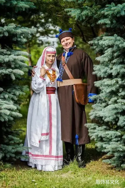 波兰民族服饰特点