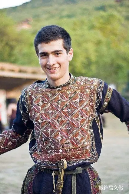 格鲁吉亚赫夫苏尔人的服装