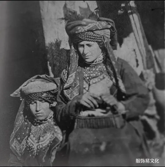 格鲁吉亚赫夫苏尔人的服装