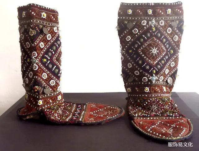 格鲁吉亚赫夫苏尔人的服装