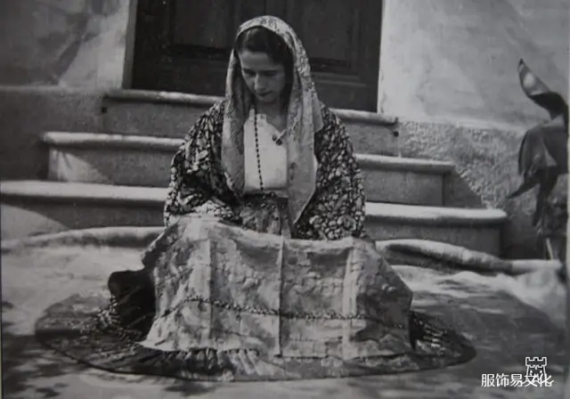 阿尔巴尼亚服饰