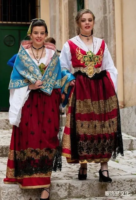 阿尔巴尼亚服饰