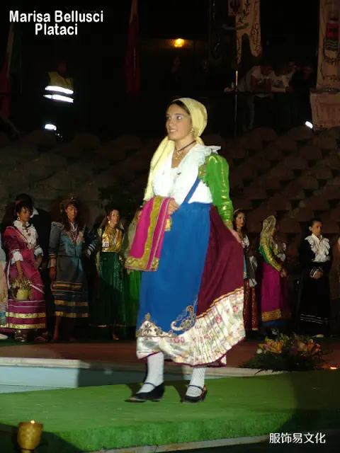 阿尔巴尼亚服饰