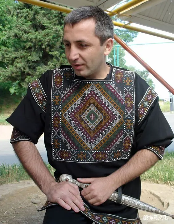 格鲁吉亚赫夫苏尔人的服装