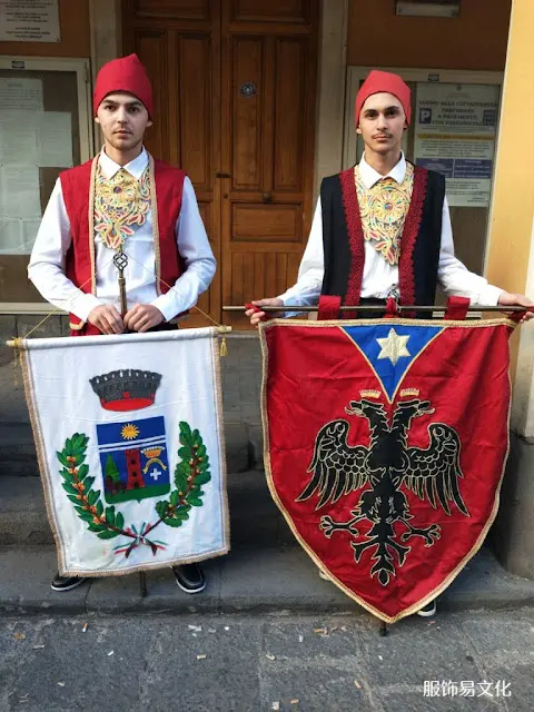 阿尔巴尼亚服饰