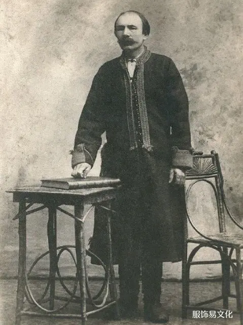 波兰民族服饰特点