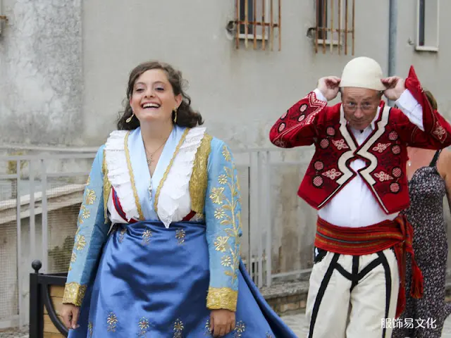 阿尔巴尼亚服饰