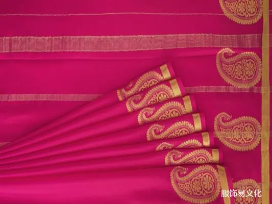 印度著名的丝绸纱丽