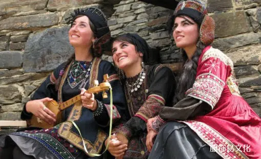 格鲁吉亚赫夫苏尔人的服装