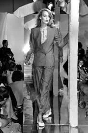 Giorgio Armani-时装设计师乔治·阿玛尼传记
