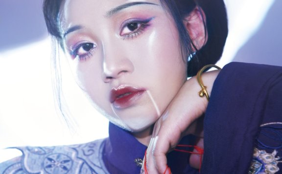 傀儡–以木偶为主题的中国汉服拍摄