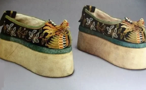 凤头鞋-风头银鞋