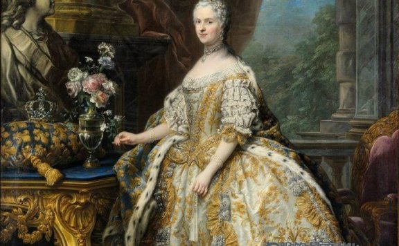 法式优雅——18世纪法国女性的着装如何?