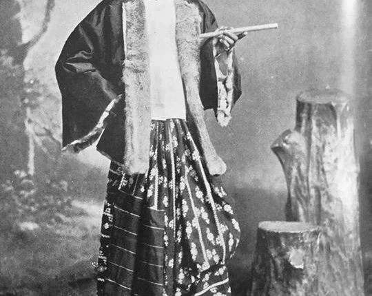 缅甸男装的起源