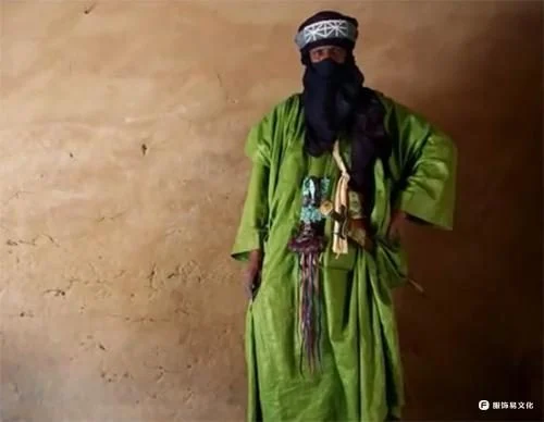 阿尔及利亚不同地区的民间服装