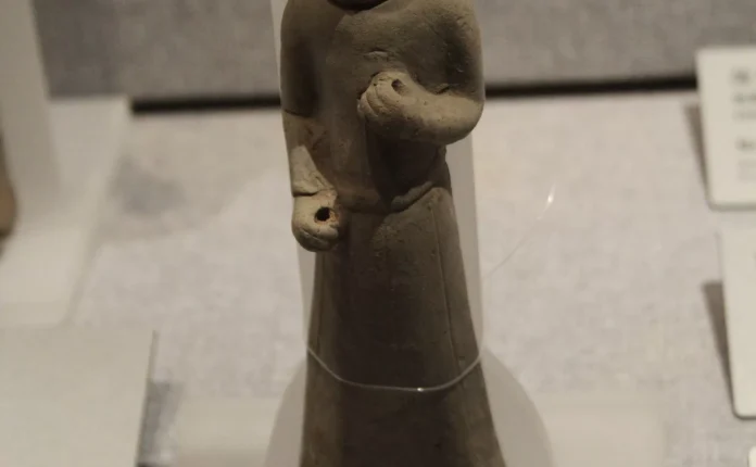 圆领袍、圆领衫