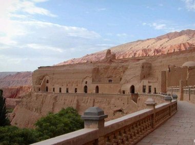 汉服出土四：阿斯塔纳墓地和正仓院仓库的唐代文物