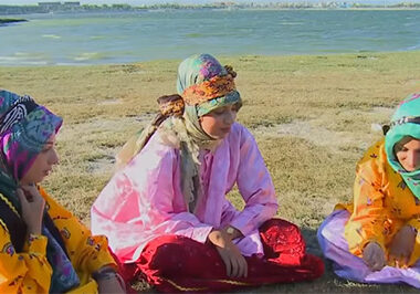 伊朗的传统服装