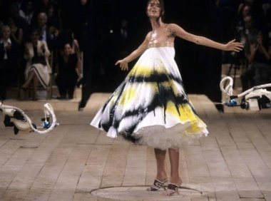 西方20世纪20年代时尚史 1990-2000服装时尚