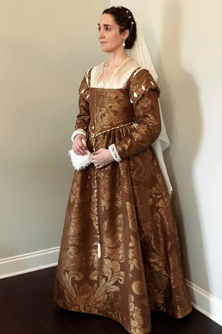 1560年的威尼斯礼服制作过程