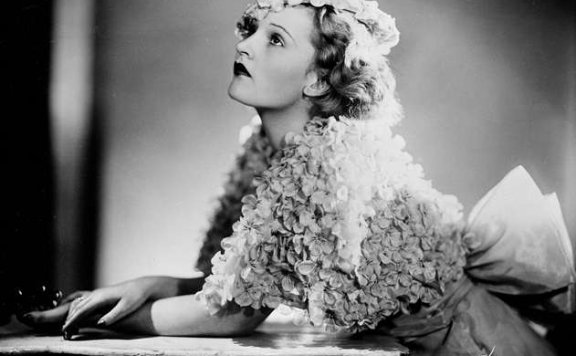 西方时尚史 1930 年代 – 1940 年代