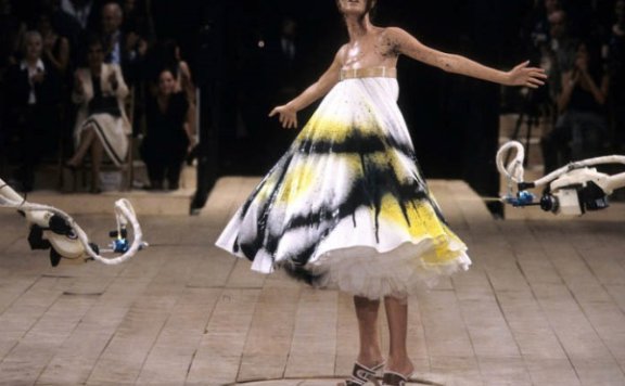 西方20世纪20年代时尚史 1990-2000服装时尚