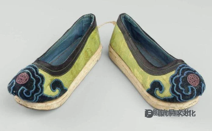 清朝儿童鞋子