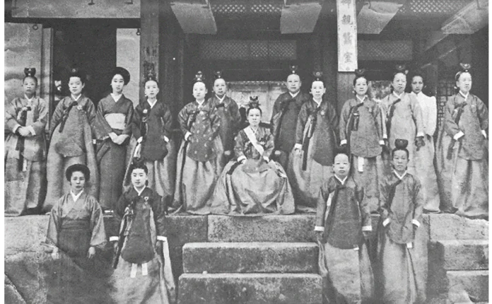 Chinjamrye,女王主持的活动