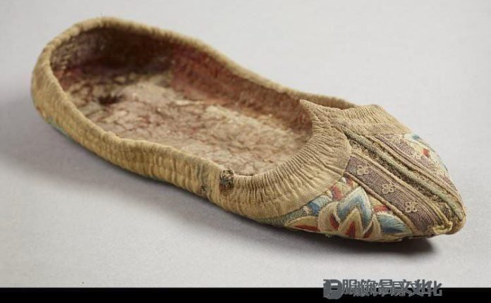 6-7世纪中国古代鞋子