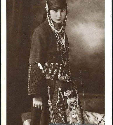 1911 年希腊的服装