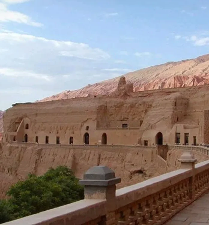 汉服出土四：阿斯塔纳墓地和正仓院仓库的唐代文物