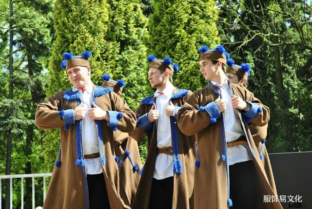 波兰民族服饰特点